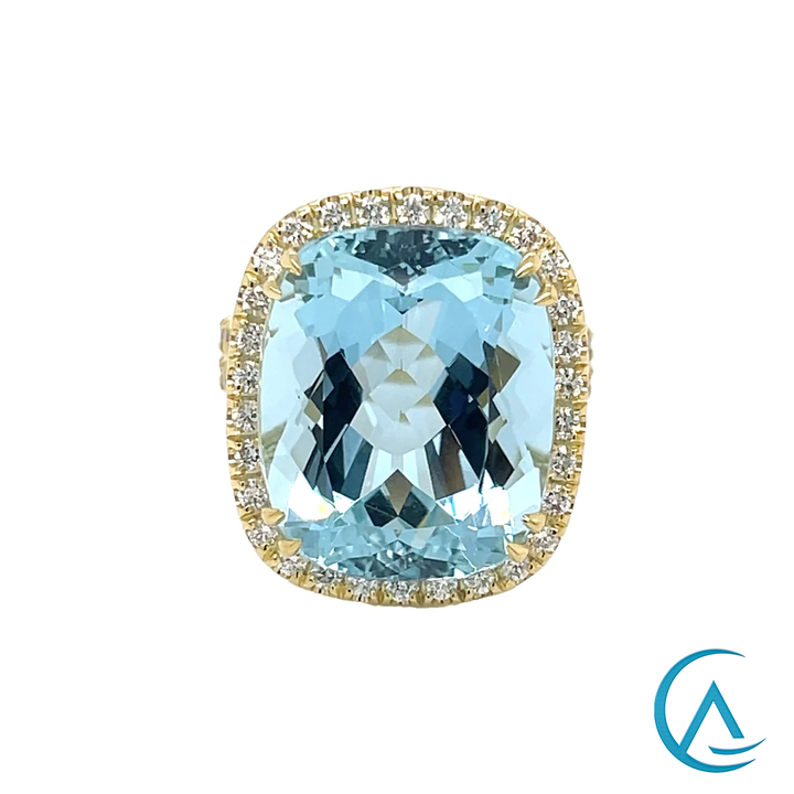16+ karat Aquamarine Gold Ring